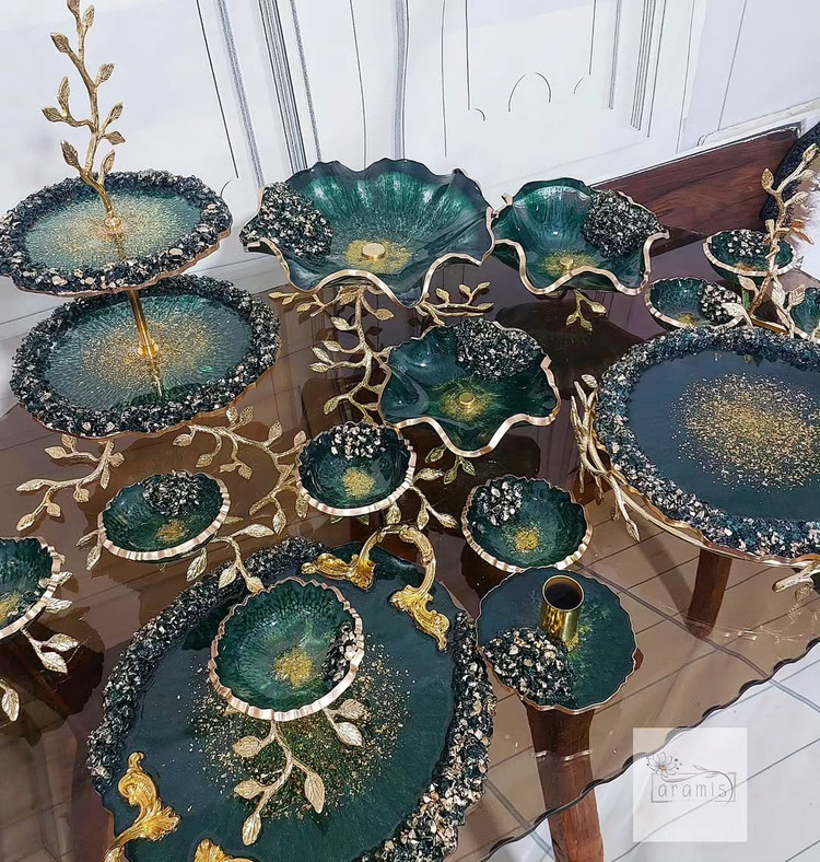 ظروف پذیرایی سبز