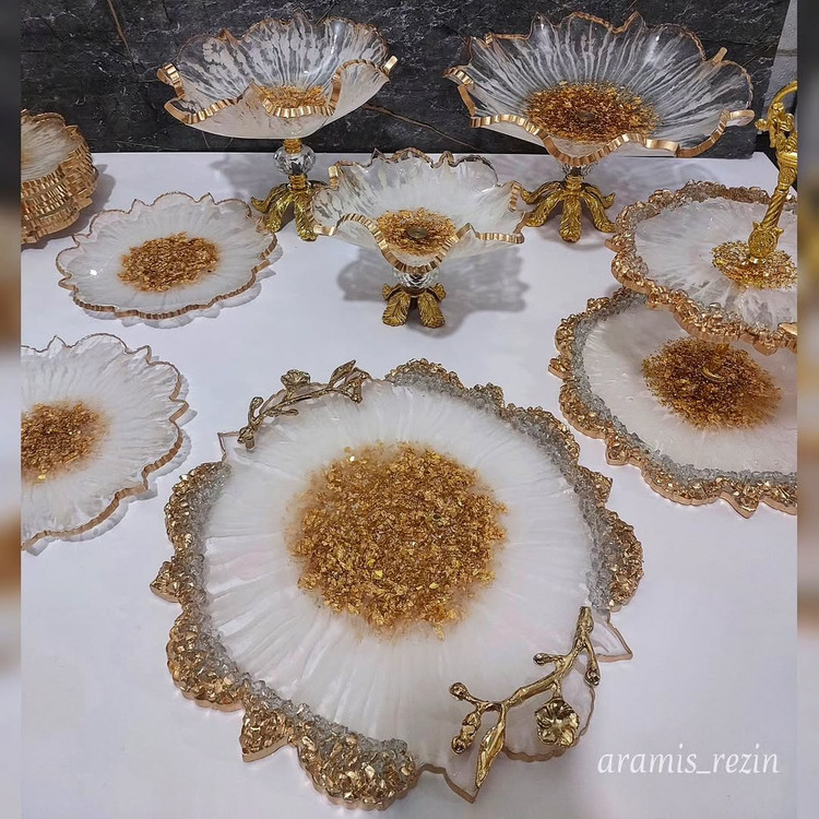 سرویس ظروف پذیرایی رزینی طلایی سفید