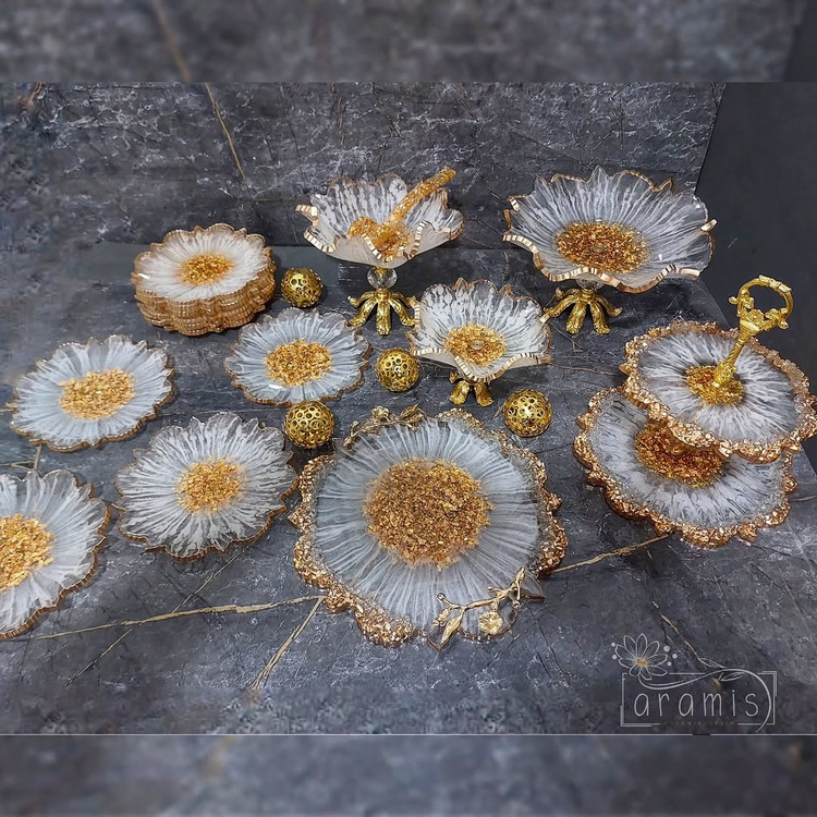 سرویس ظروف پذیرایی رزینی سفید طلایی خیلی شیک ارزان