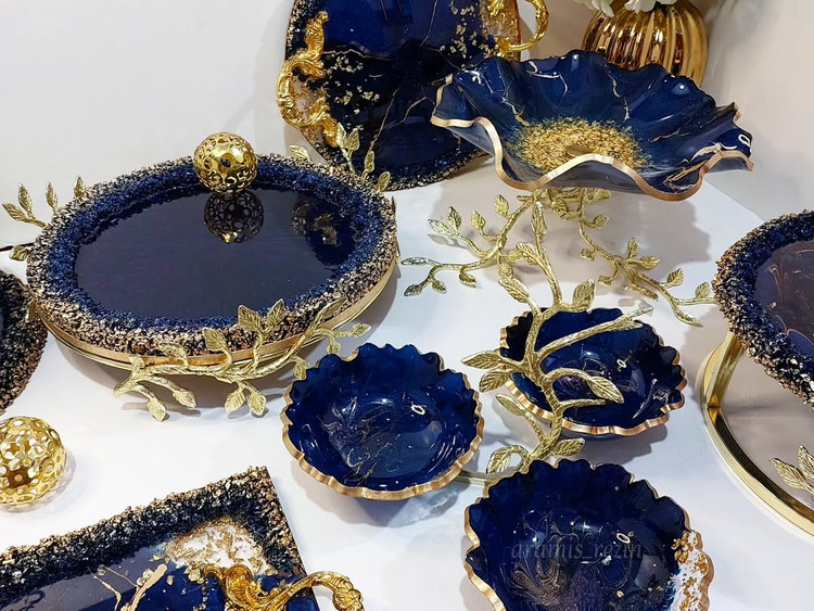 اردوخوری رزینی سرمه ای طلایی میوهخوری پایه برگ برنجی استند رینگ برگ دایره