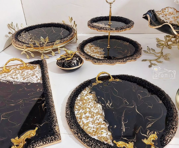 سینی مشکی طلایی دایره رزینی