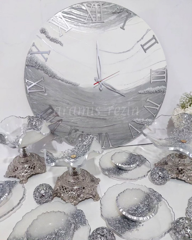 ساعت دیواری رزینی جهیزیه