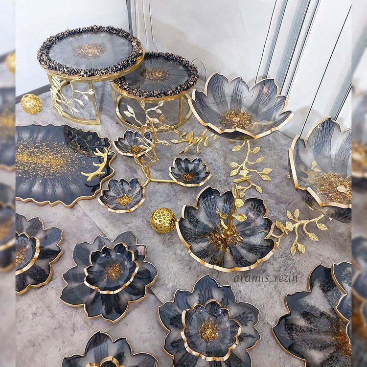 سرویس ظروف پذیرایی رزینی مشکی طلایی