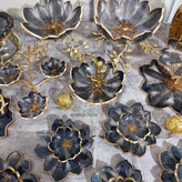 ظروف مشکی طلایی گل دار