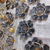 سرویس ظروف پذیرایی رزینی مشکی طلایی