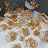 ظروف پذیرایی سفید طلایی بابونه