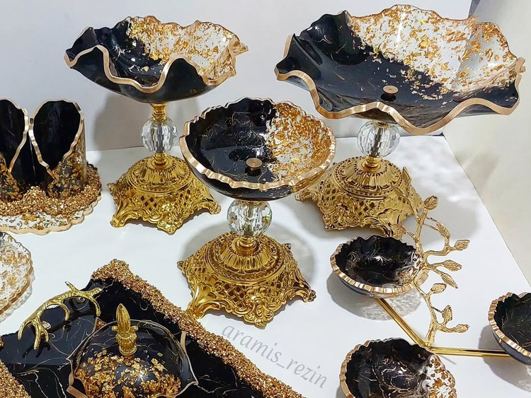 میوه خوری مشکی طلایی رزینی پایه طلایی اجیلخوری شکلاتخوری