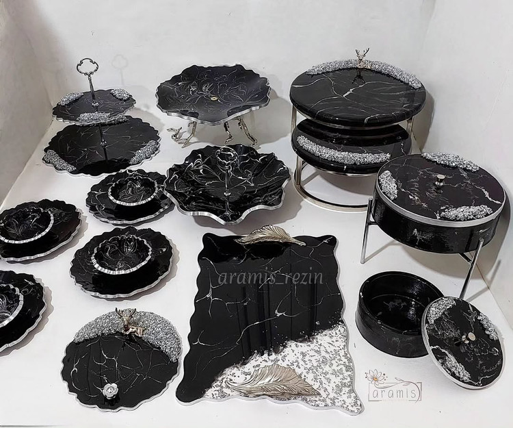 ظروف پذیرایی مشکی نقره ای رزینی