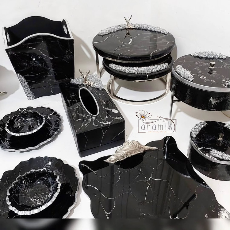 ظروف مشکی نقره ای رزینی