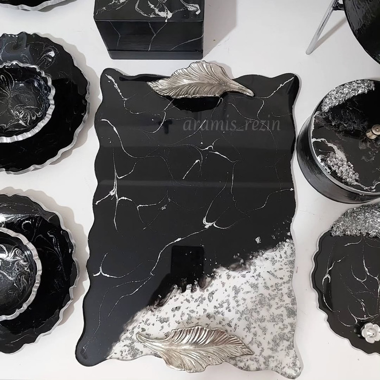 سینی زمینه مشکی رگه دار نقره ای رزینی