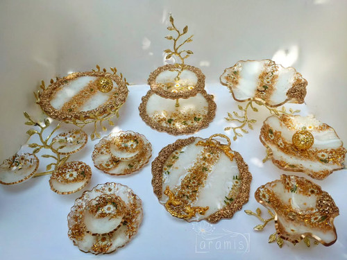 سرویس ظروف پذیرایی رزینی سفید طلایی بابونه سرویس کامل پدیرایی