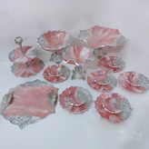 سرویس ظروف پذیرایی رزینی رنگ سفید صورتی گلبهی نقره ای