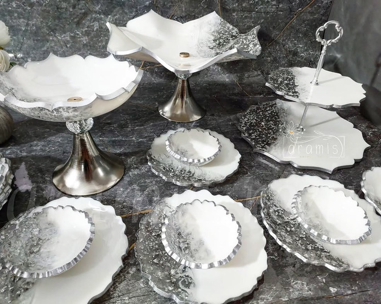 ظروف سفید نقرهای