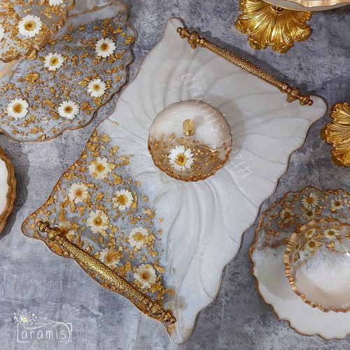 سینی پذیرایی رزینی بابونه طلایی سفید مستطیلی