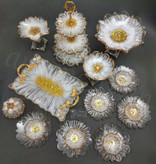 سرویس ظروف پذیرایی رزینی سفید طلایی